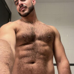 Arrecho - Educación ante todo... Buenas soy Alejandro chico o de altura 1.76 peso 74 kg y calzó un 4