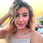 Cloe jovencita rubia colombiana