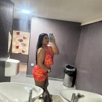 Latina morena en Viveiro