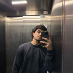 Alejandro Latino - Joven atractivo y carismático con una personalidad magnética que sabe cómo hacer