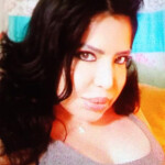Minina con garras de
