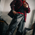 Lo inusual siempre es más tentador somos pareja.