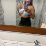 Latina rica en Puig - Hola me llamo Daniela soy una colombiana de 29 años soy nueva en la zona y me 