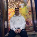 Maximiliano Latino colombiano 21 años