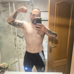 CHICO DE 44 AÑOS INFORMATE
