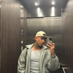 Alejandro - Hola soy Alejandro un joven colombiano en busca de encuentros de alto voltaje. Si quiere
