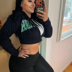 Latina guapa bonitas curvas en Málaga