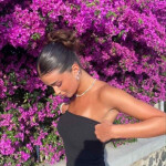 Hola!! Soy Aurora una morena delgada con curvas. Escríbeme no te vas a arrepentir
