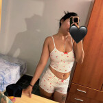 Latina en Málaga - Dispongo de un lugar en Torre del Mar También salida o domicilio