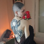Rapada y tatuada - Si quieres conocerme no dudes en contactarme