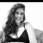 Española jovencita SOLO SALIDAS