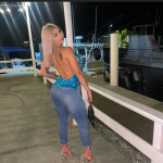 Valentina joven voluptuosa