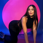 Chicas árabe escort - Chica Escort Deluxe que le gusta dotar a sus de una gran idad disfrutando del 