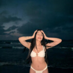 Saray linda y sonriente