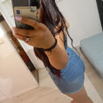 Morena cabellera a - Soy una morena alta cabellera con cabello castaño