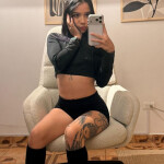 ELENA COLOMBIANA DE 19 — LA MORENA QUE PONE SABOR A MÁLAGA
