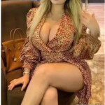 Hermosa rubia atención a chicos y parejas 24 horas