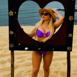 Rubia brasileña en corta temporada
