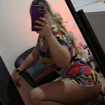 Nikol masajista y acompañante.