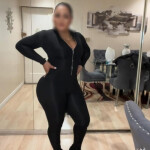 Latina morena madura en manzanares