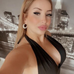 Masaje - Soy María una chica simpática agradable y limpia soy rubia con curvas nacionalidad española