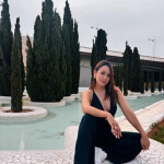 LARA - Masaje Realmente Profesional . ELEGANCIA Y DELICADEZA Reserva tu cita x Whatsapp