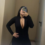 Somos dos chicas una tailaindesa y colombiana