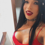 Latina Morena cariñosa
