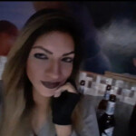 Hola mís amores recién llegada a valencia y estoy disponible alas 24 horas estoy disponible en Valencia