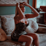 VALESKA trans preciosa brasileña con gran regalo