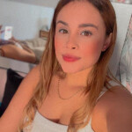 RUBIA JOVEN GUAPA Y ENCANTADORA Y ESTOY AQUI PARA QUE DISFRUTEMOS JUNTOS I