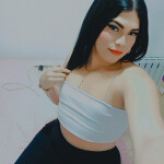 Latina con Ganas De .