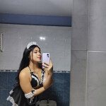 Joven hermosa super femenina Andrea Sanders en Sabadell Centro