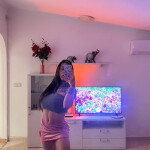 Colombiana tatuada femenina