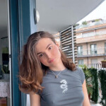 Chica transexual de 22 años en Madrid