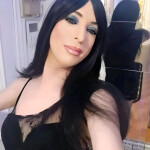 Trans española tengo contenido pack de videos personalizados charlamos un rato x wasap?