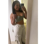 Trans morena muy femenina