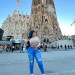 Barcelona.hermosa latina top model internacional barby humana echa realid
