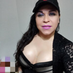 Morena latina guapa y divertida