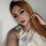 SOFIA EN PUERTO BANUS FEMENINA ELEGANTE DIVERTIDA
