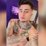 Latino y majo - Hola soy Lion muy con . disfraces y con muchas muchas ganas de ver como para mi. SOL
