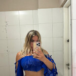 Rubi elegante y extravagante chica argentina
