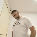 Chico ofrece para mujeres