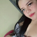 LATINA HERMOSA TE ESPERA PARA SHOW EN VIVO ROSTRO VISIBLE
