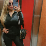 DIVERTIDA MUJER DE CURVAS PERFECTAS VEN A DISFRUTAR