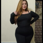 LINDA EN - SOY PIA AMOR UNA LATINA MUY ME GUSTA Y EN MIS ... NO IMPORTA CUAL ELIJAS MIENTRAS QUE ME