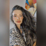 Experta en video llamada super femenina colombiana