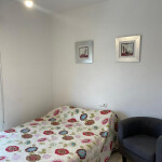 Se alquila habitación.. centro..