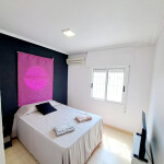 Habitación Torrevieja con aire acondicionado Alicante alquiler sem