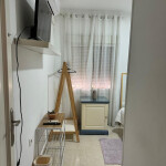 Alquiler habitación - Se alquila habitación por semanas todo incluido de luz y internet.
